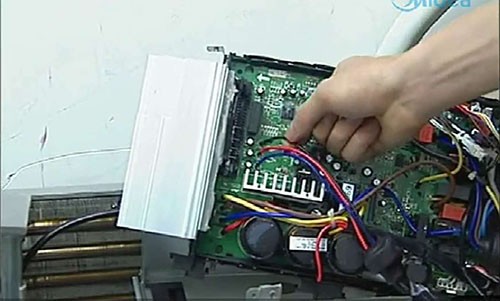 怀远美的空调电话是多少